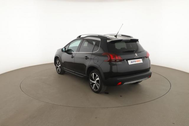 Peugeot 2008 image 2