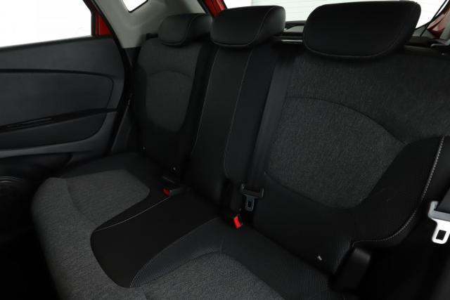 Renault Captur image 2