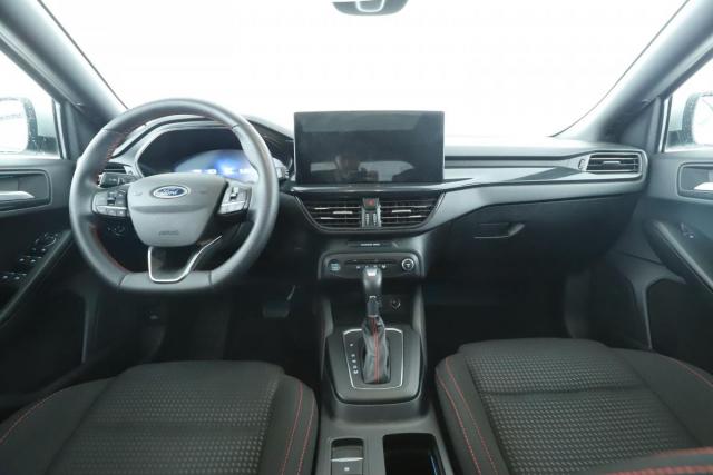 Ford Focus image 9