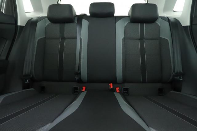 Volkswagen Polo image 6