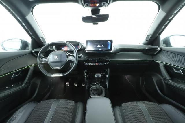 Peugeot 2008 image 6