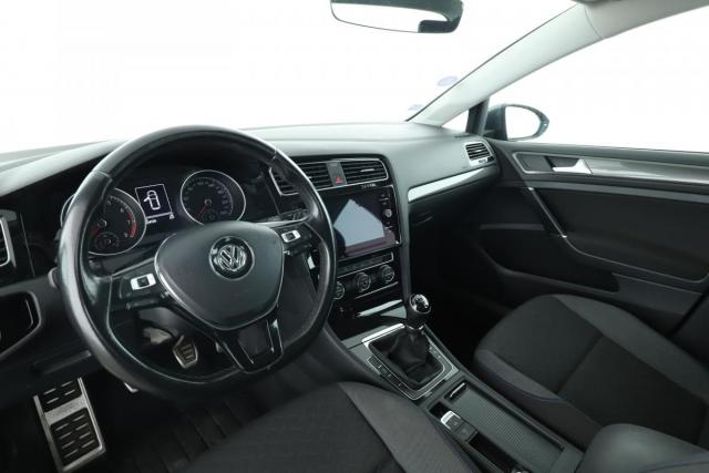 Volkswagen Golf image 8