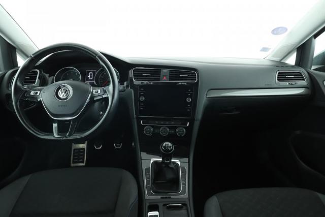 Volkswagen Golf image 1