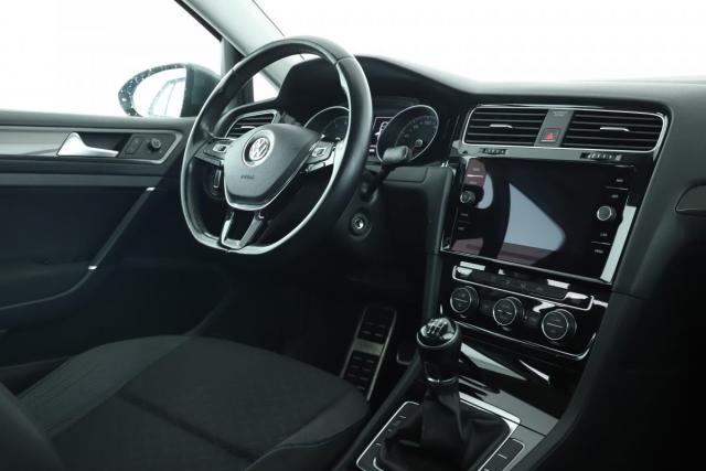 Volkswagen Golf image 7