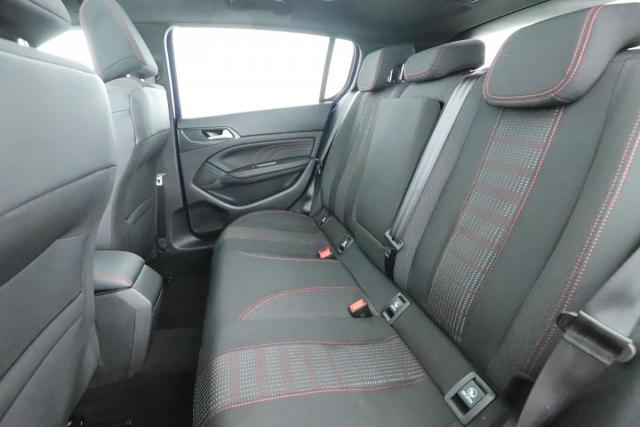 Peugeot 308 image 4