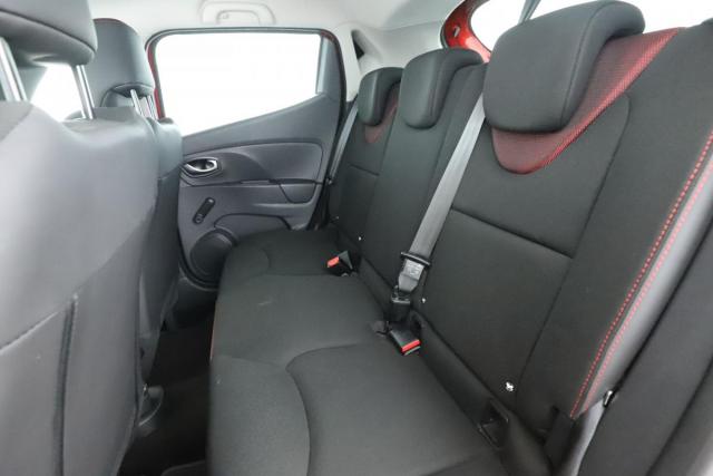 Renault Clio image 9