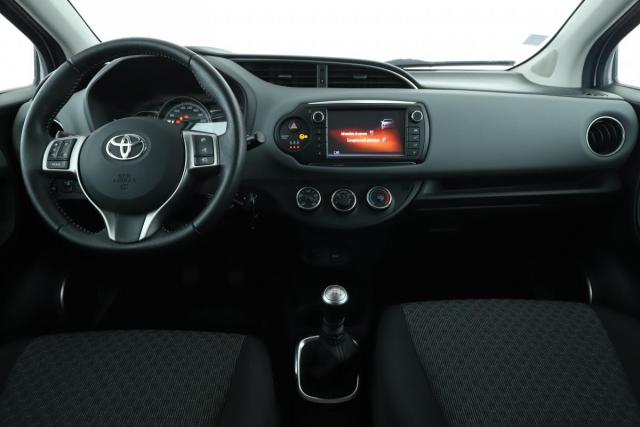 Toyota Yaris image 2