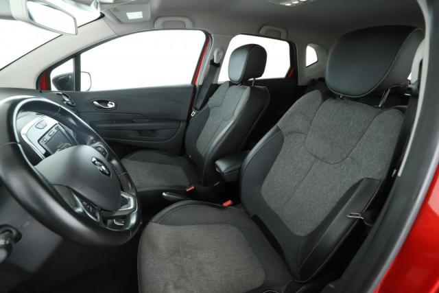 Renault Captur image 9