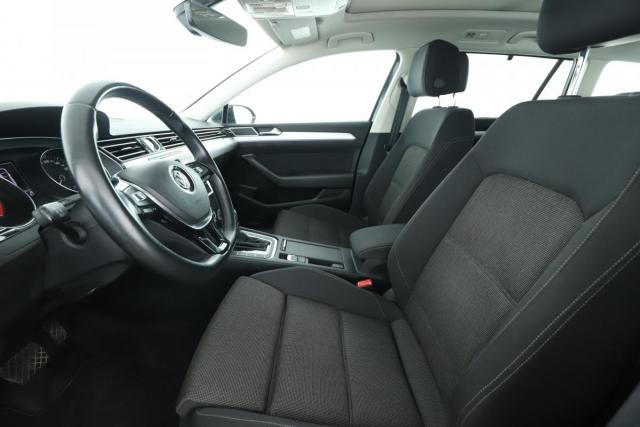 Volkswagen Passat Sw image 3