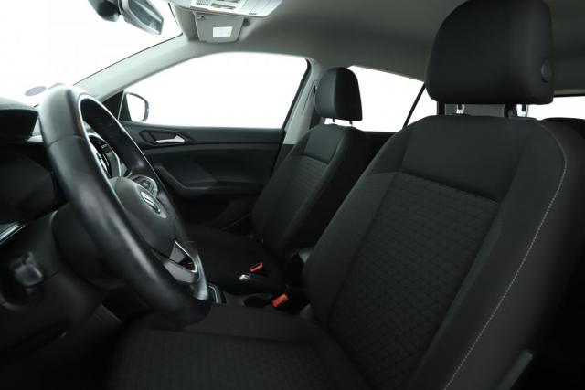 Volkswagen T-Cross image 8