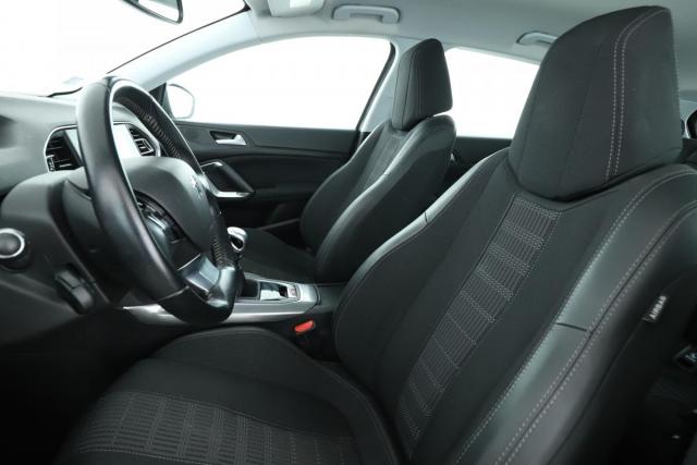Peugeot 308 image 2
