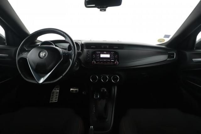 Alfa Romeo Giulietta image 7
