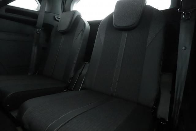 Peugeot 5008 image 2