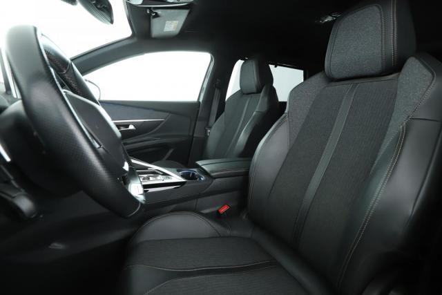 Peugeot 5008 image 4