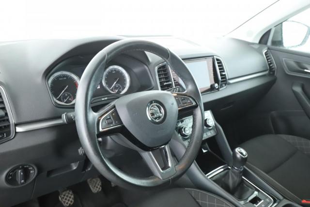 Skoda Karoq image 3