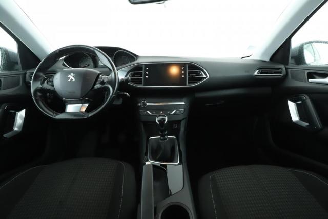 Peugeot 308 image 1