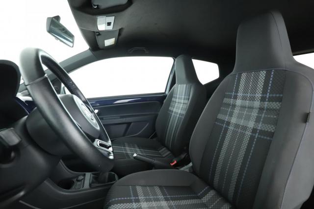 Volkswagen Up! image 5