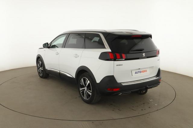 Peugeot 5008 image 2