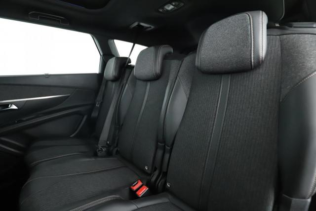 Peugeot 5008 image 5