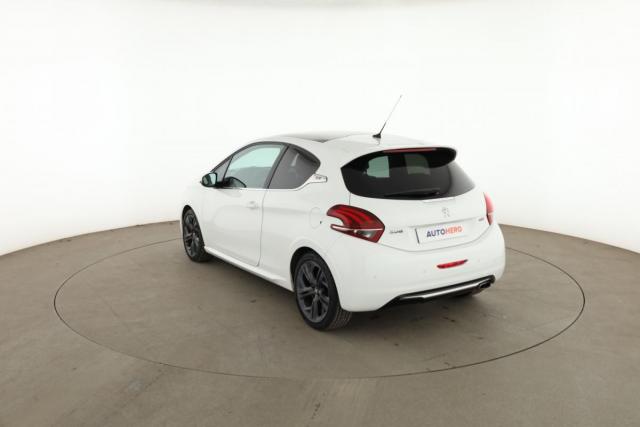 Peugeot 208 image 3