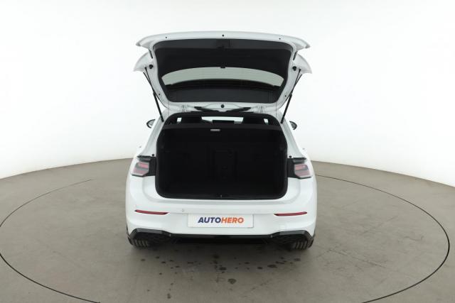 Volkswagen Golf image 3