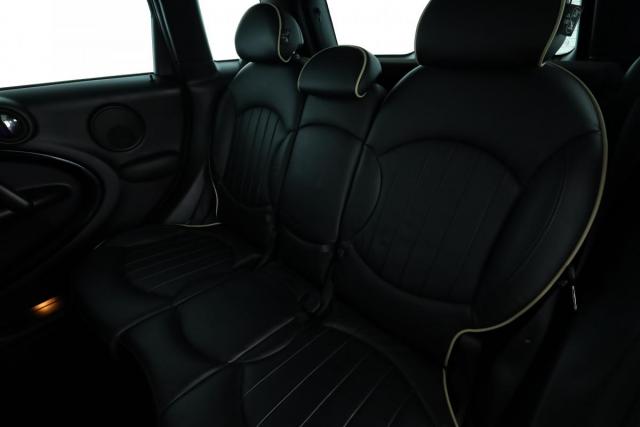 Mini Countryman image 8