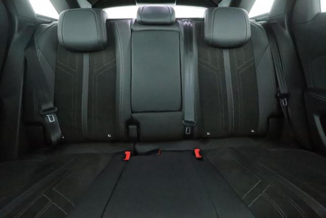 Peugeot 3008 image 2