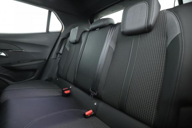 Peugeot 2008 image 9