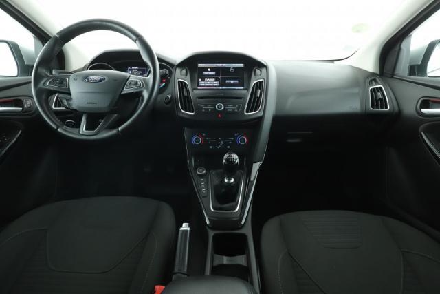 Ford Focus image 6