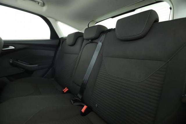 Ford Focus image 5