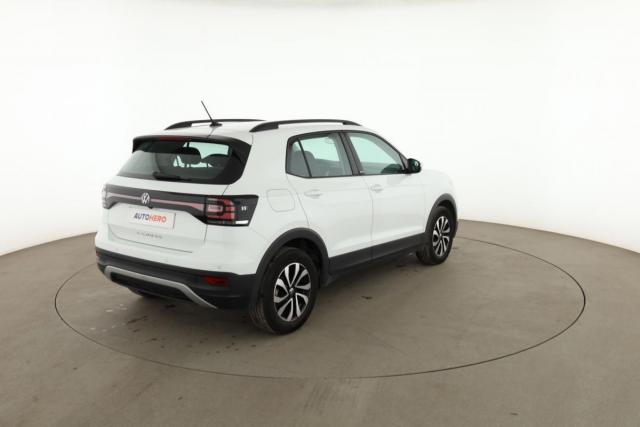 Volkswagen T-Cross image 9