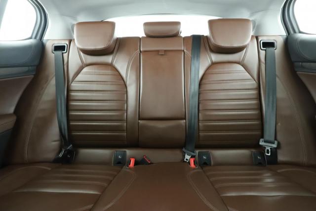 Alfa Romeo Stelvio image 6