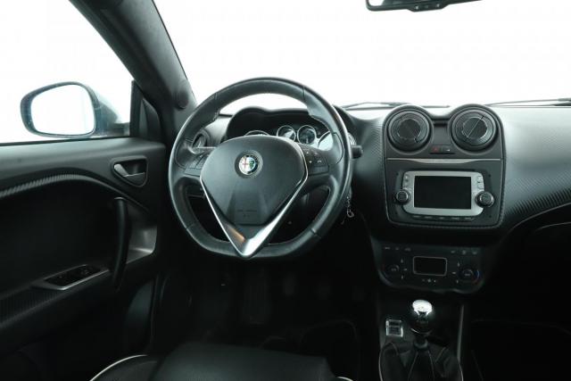 Alfa Romeo Mito image 9