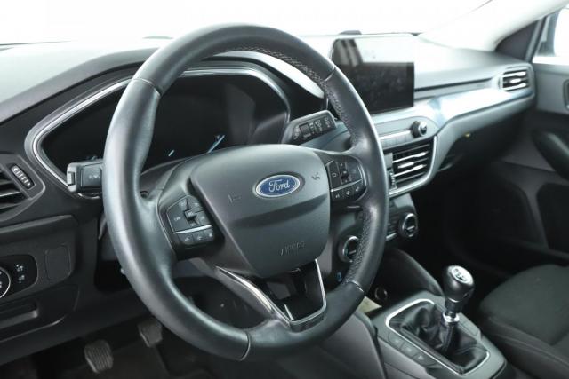 Ford Focus image 6
