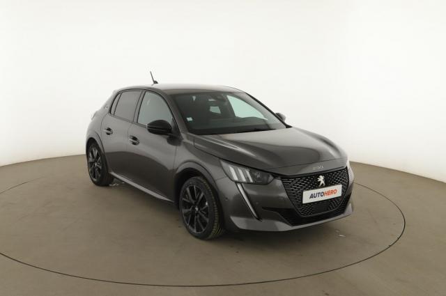 Peugeot 208 image 7