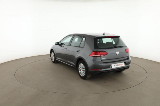 Volkswagen Golf image 5
