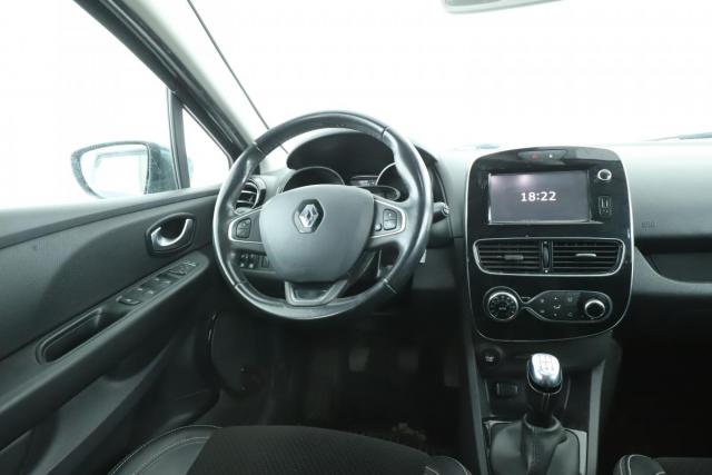 Renault Clio Estate image 2