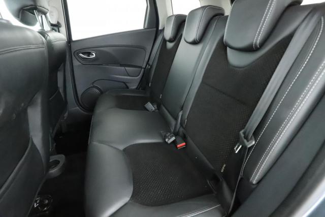 Renault Clio Estate image 9