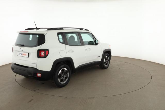 Jeep Renegade image 5