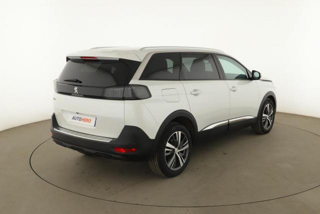 Peugeot 5008 image 2