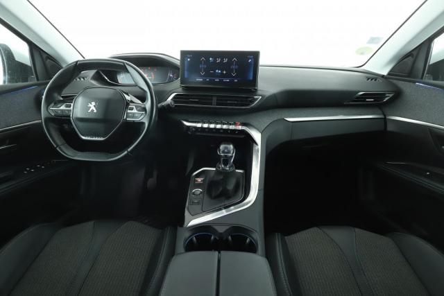 Peugeot 5008 image 1