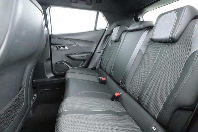 Peugeot 2008 image 9