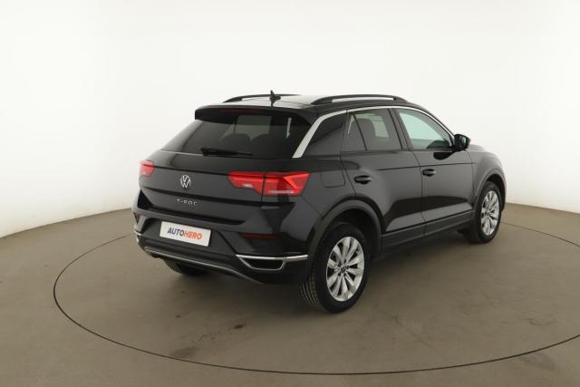 Volkswagen T-Roc image 8