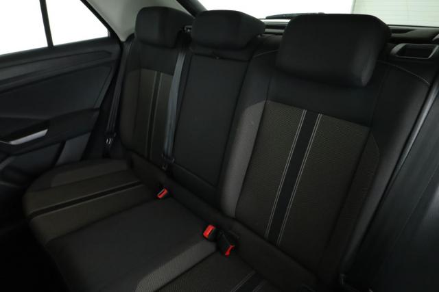 Volkswagen T-Roc image 5