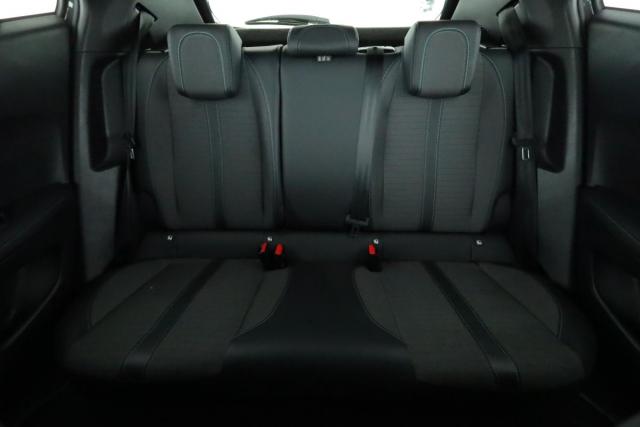 Peugeot 2008 image 5