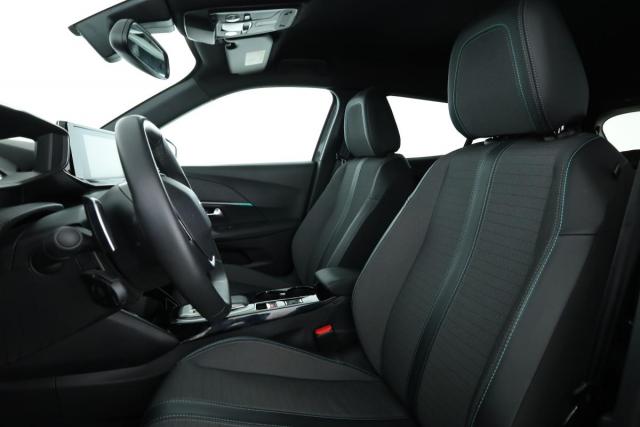 Peugeot 2008 image 9