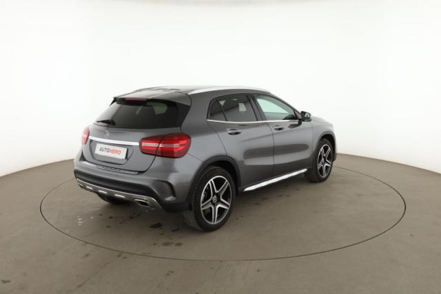 Mercedes Benz Gla image 7