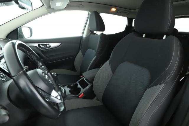 Nissan Qashqai image 9