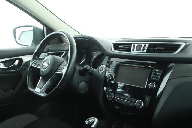 Nissan Qashqai image 1