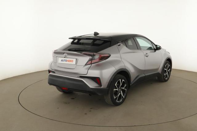 Toyota C-Hr image 7